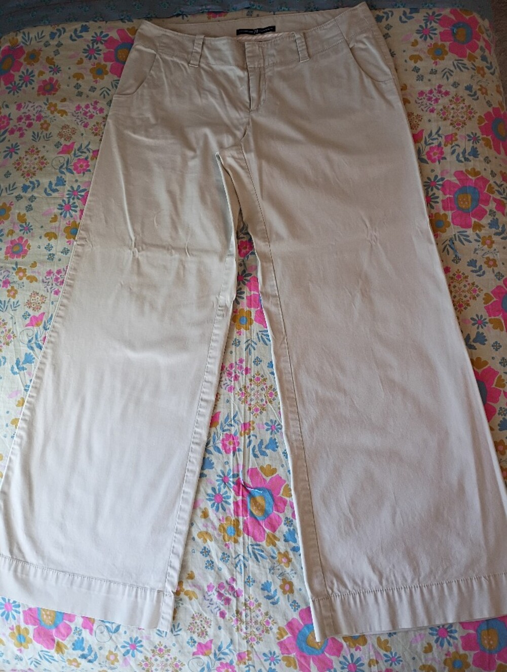 Vintage Gap Wide-Leg Chinos